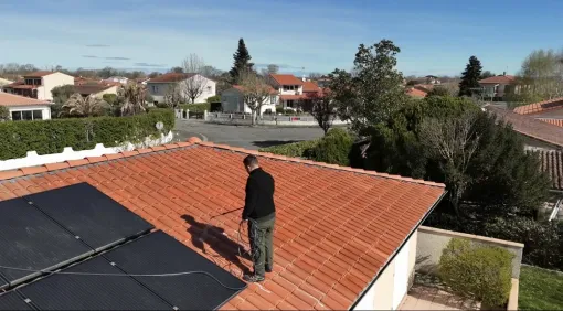 Entreprise de nettoyage de toiture à Toulouse 31, Toulouse, Les Toits Roses