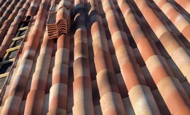 Couverture, Toulouse, Les Toits Roses